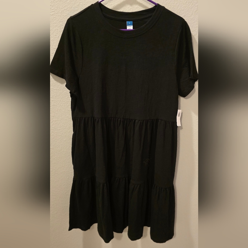 NWT Old Navy Mini Black Tiered Dress With Pockets.